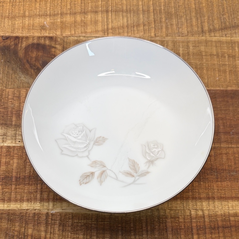Vintage Noritake Rosay 6216 White Rose 5 3/8 Floral Bowl